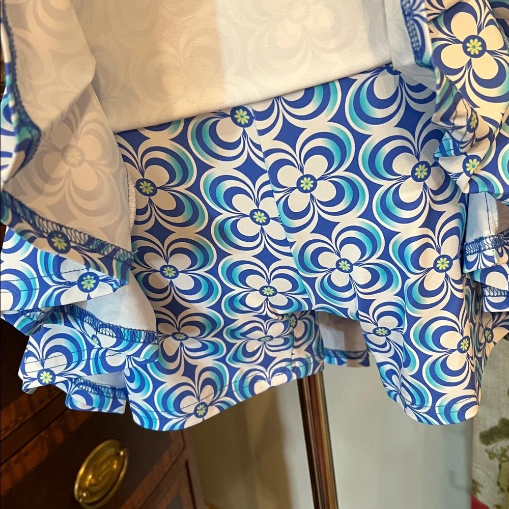 Lulu B Blue Floral Geometric Athletic Skirt with Built In Shorts - Picture 4 of 6